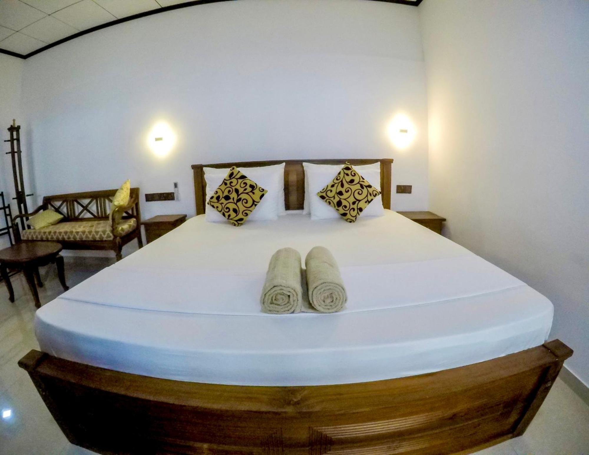 Hotel The Nook Hikkaduwa Exterior foto